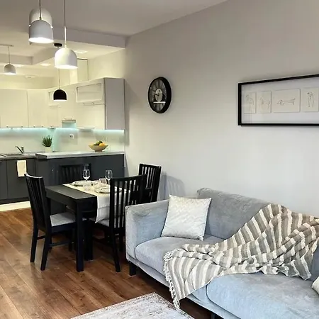 Apartament Center With Terrace